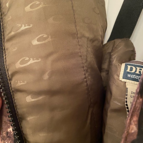 New Youth Drake waterfowl insulated bibs Realtree timber pattern
Youth size 16 - Picture 6 of 6